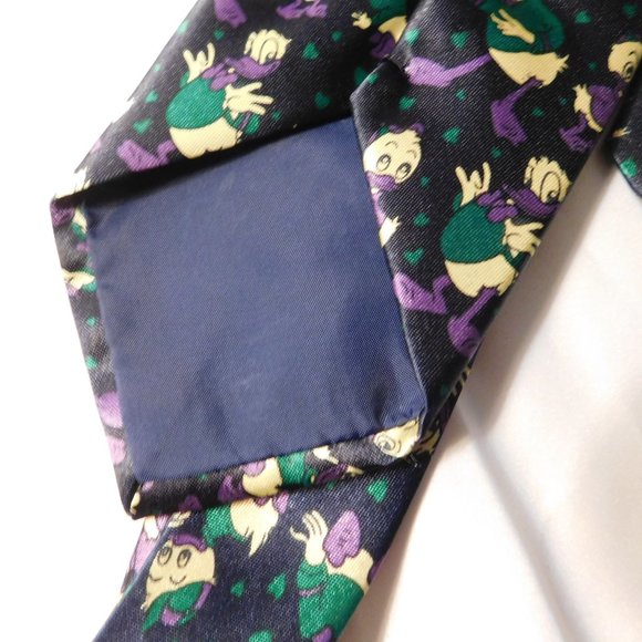 Donald Duck and Daisy Duke Tie - Picture 5 of 5